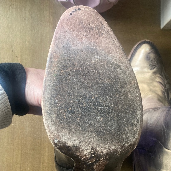 Corral Vintage Cowgirl- light brown/tan Embroidered Ankle Booties - Picture 7 of 10